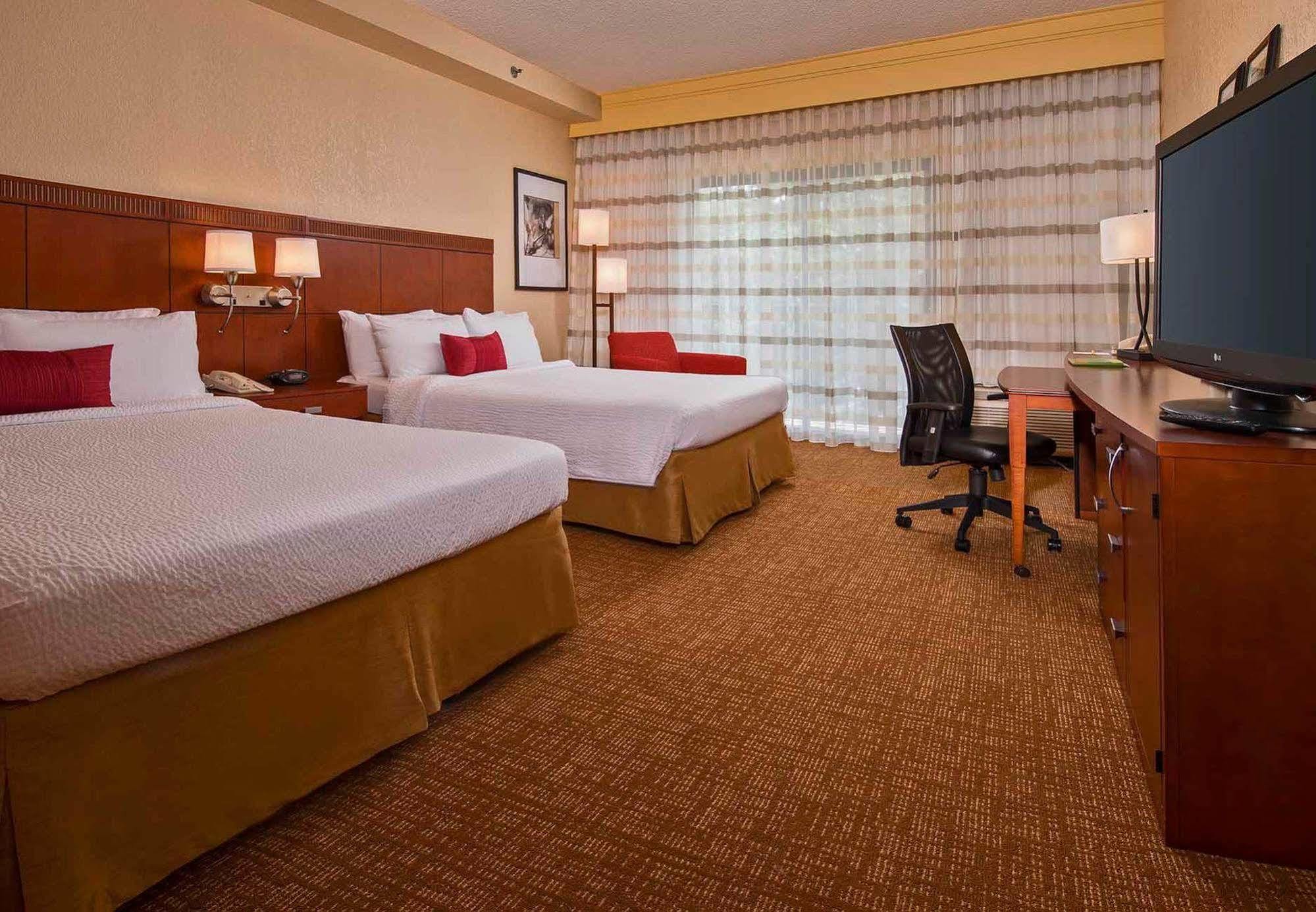 คอร์ทยาร์ด ร็อควิลล์ Hotel ร็อกวิลล์ ภายนอก รูปภาพ