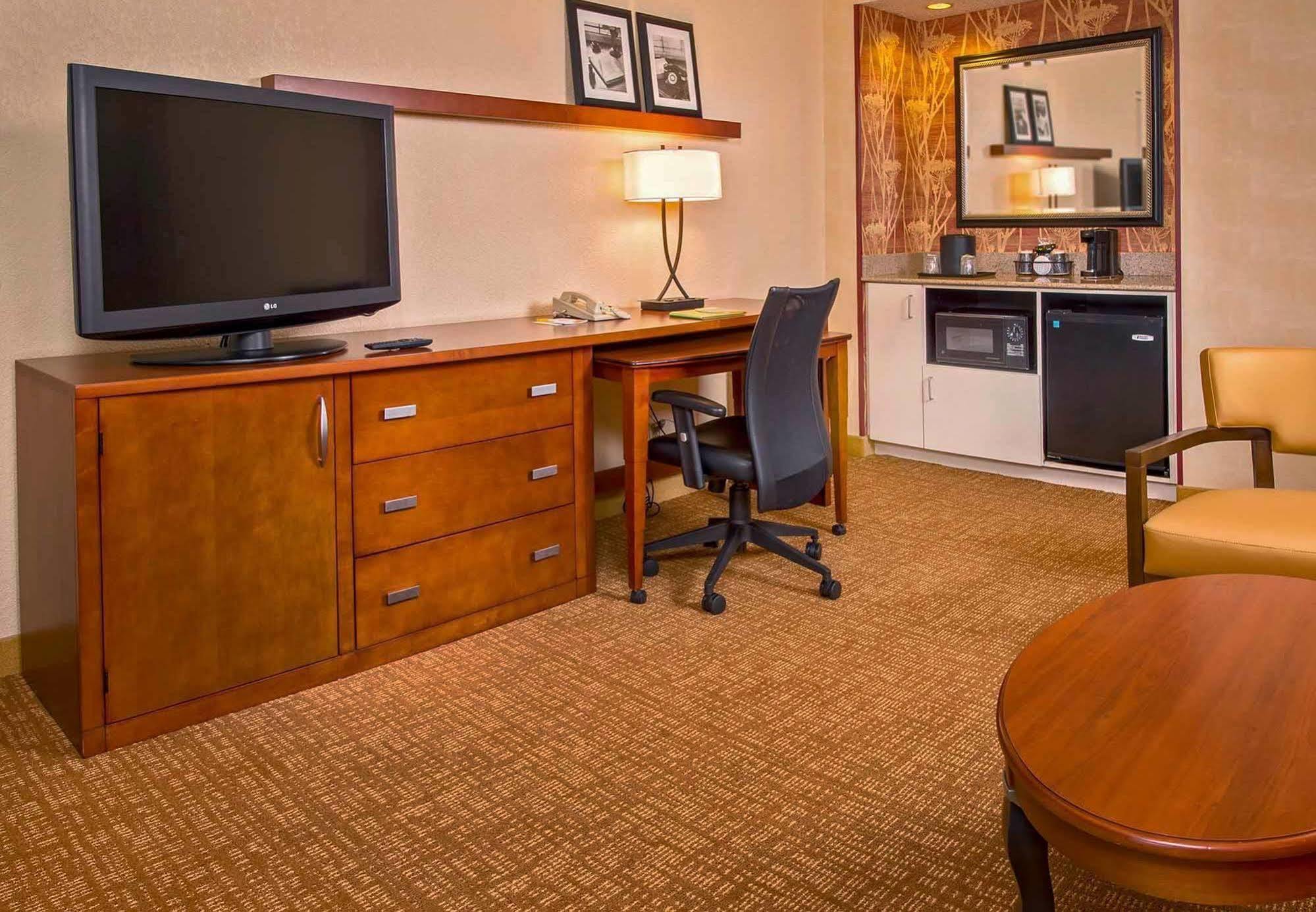 คอร์ทยาร์ด ร็อควิลล์ Hotel ร็อกวิลล์ ภายนอก รูปภาพ
